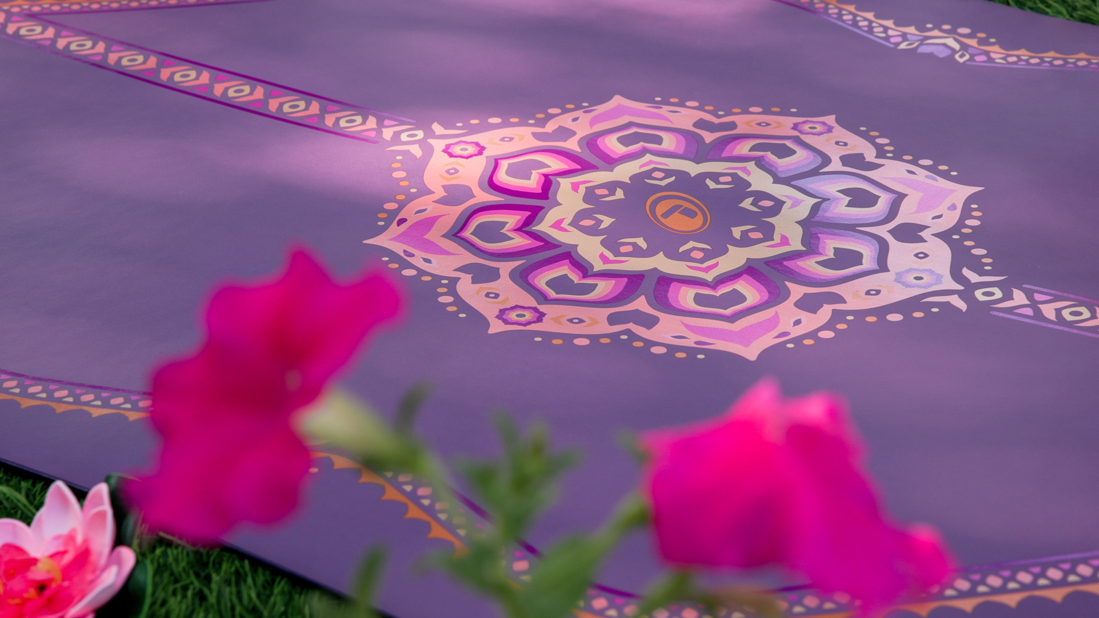 לייפורם דגם Blossoming Lotus ב2 צבעים