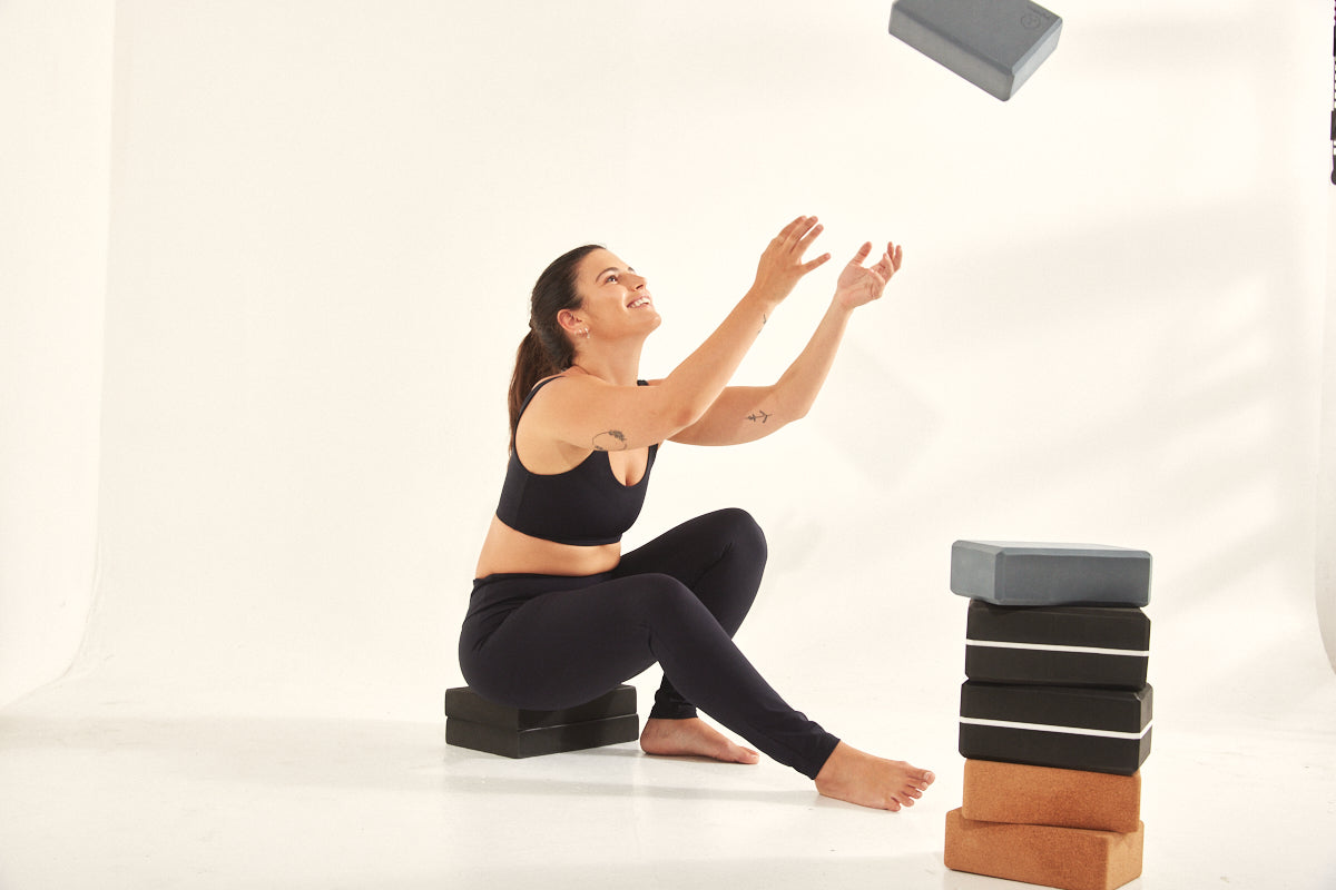 קוביית ספוג יוגה סטור שחור/אפור בהיר